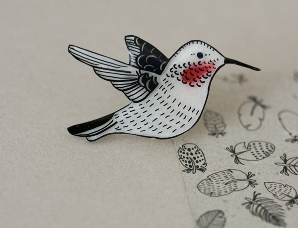 Lila Ruby King - Hummingbird Pin