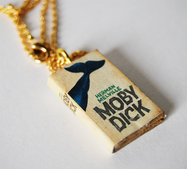 Bunnyhell mini-book necklace - Moby Dick