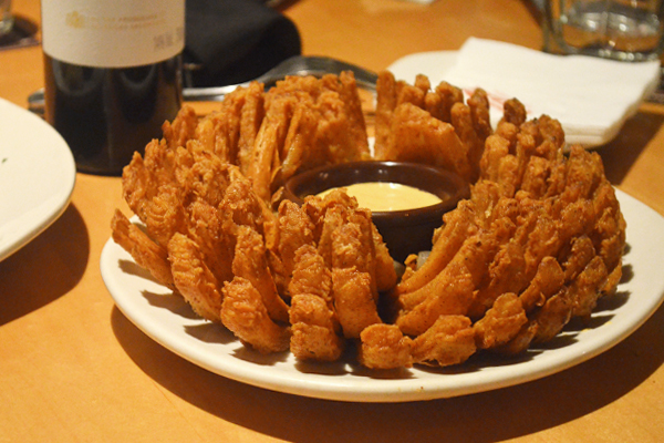 Outback Steakhouse - Bloomin' Onion
