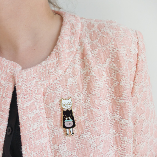 Audrey Jeanne brooch Mme Chat