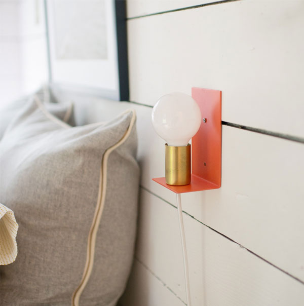 Irene Sconce | Luminária minimalista | A modern expression of the classic candle sconce from Schoolhouse Electric & Supply Co. | Blog Não Me Mande Flores 