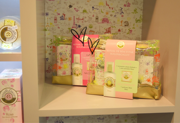 Shampoo Cosmeticos - display Roger&Gallet