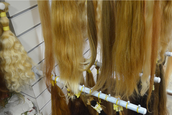 Nilceia Nails - mega hair